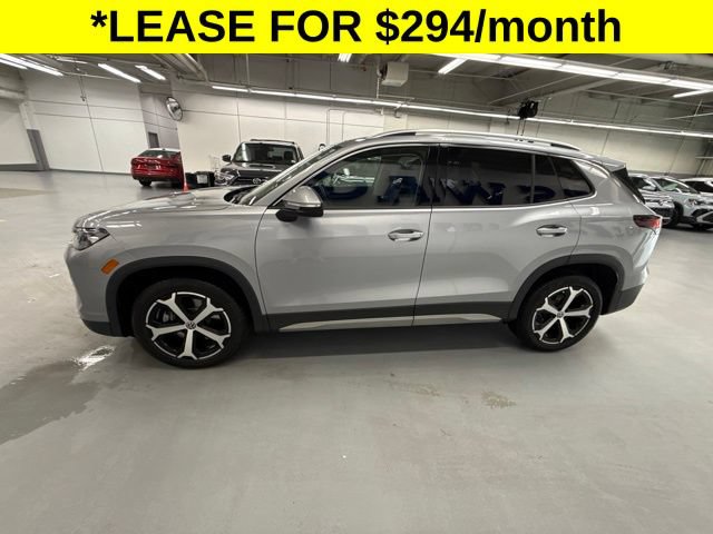 Used 2026 Volkswagen Tiguan SE AWD/4WD image 2