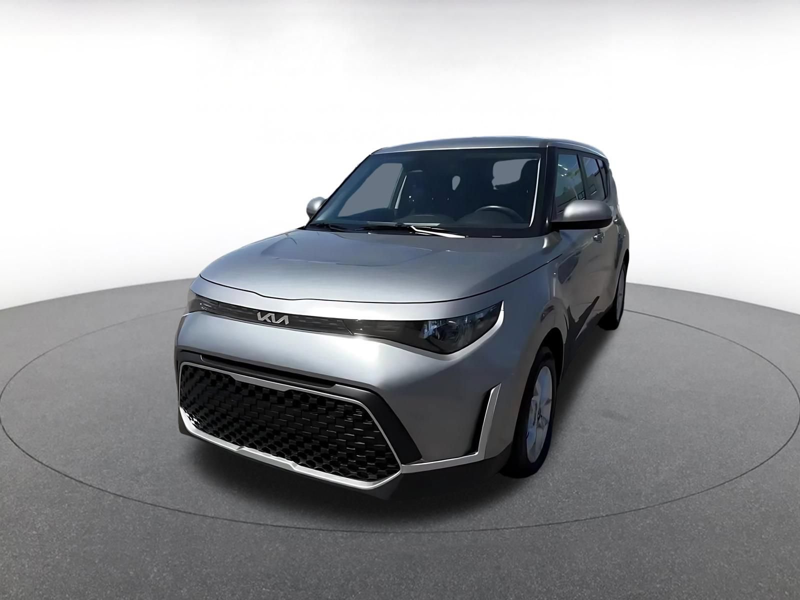 Used 2025 Kia Soul LX w/ LX Technology Package FWD image 7