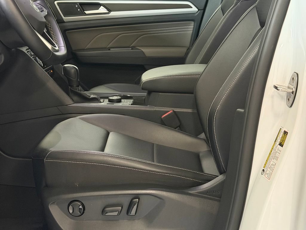 Used 2023 Volkswagen Atlas SE AWD/4WD image 12
