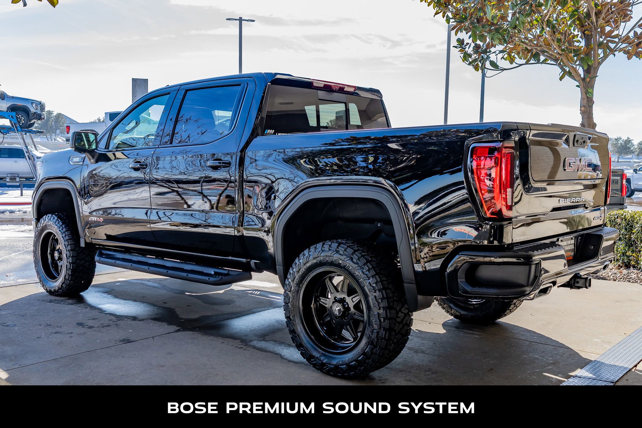 Used 2026 GMC Sierra 1500 AT4 w/ Technology Package image 7