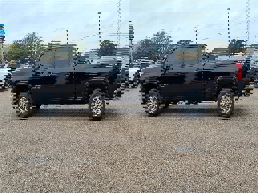 New 2026 Chevrolet Silverado 2500 LT w/ Leather Package image 2