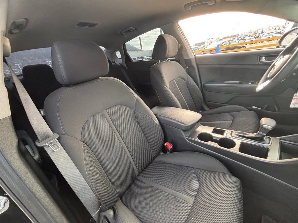 Used 2020 Kia Optima LX image 25