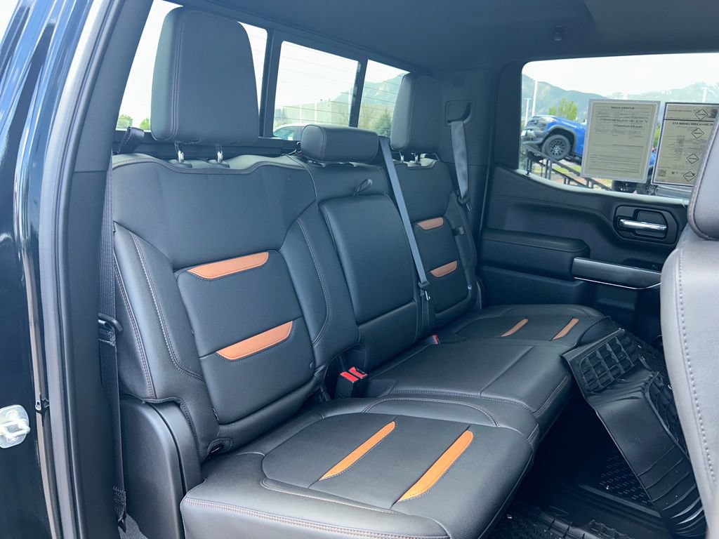 Used 2022 GMC Sierra 1500 AT4 w/ AT4 Carbonpro Edition AWD/4WD image 33