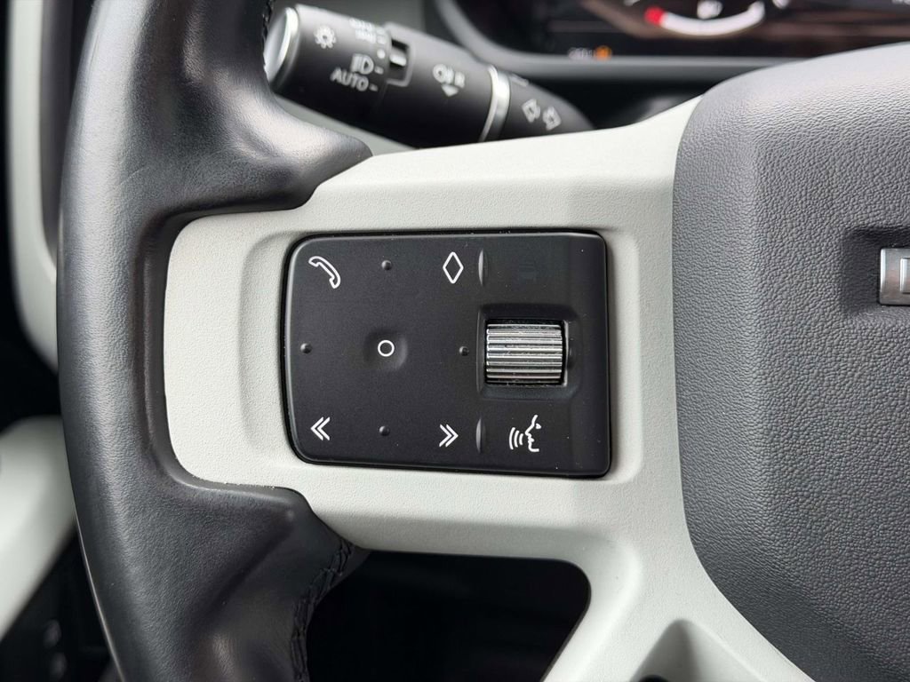 Used 2023 Land Rover Defender 110 S AWD/4WD image 20