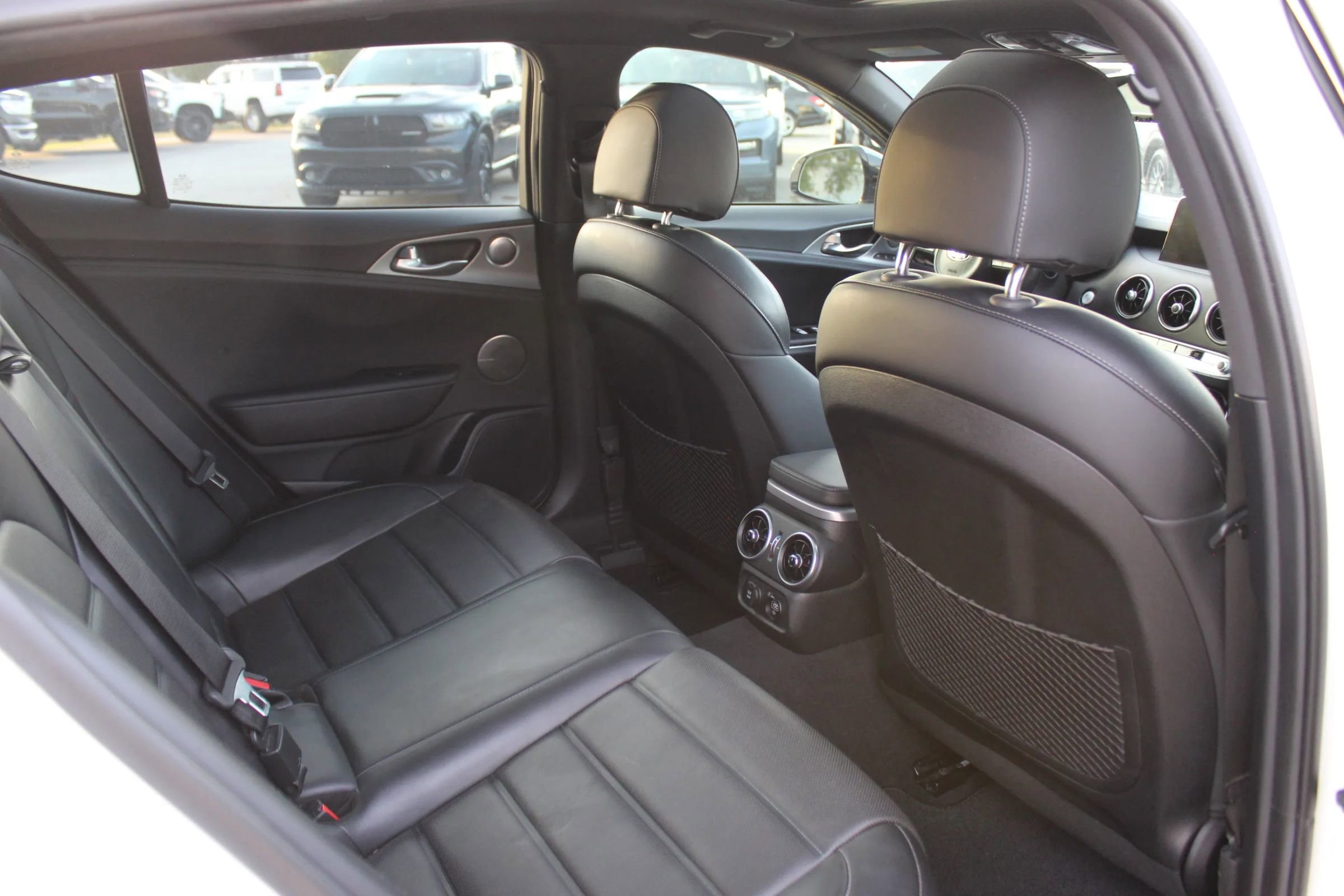 Used 2018 Kia Stinger GT2 RWD image 26