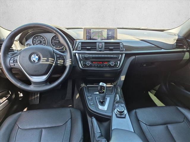 Used 2013 BMW 335i xDrive Sedan w/ Technology Pkg AWD/4WD image 15