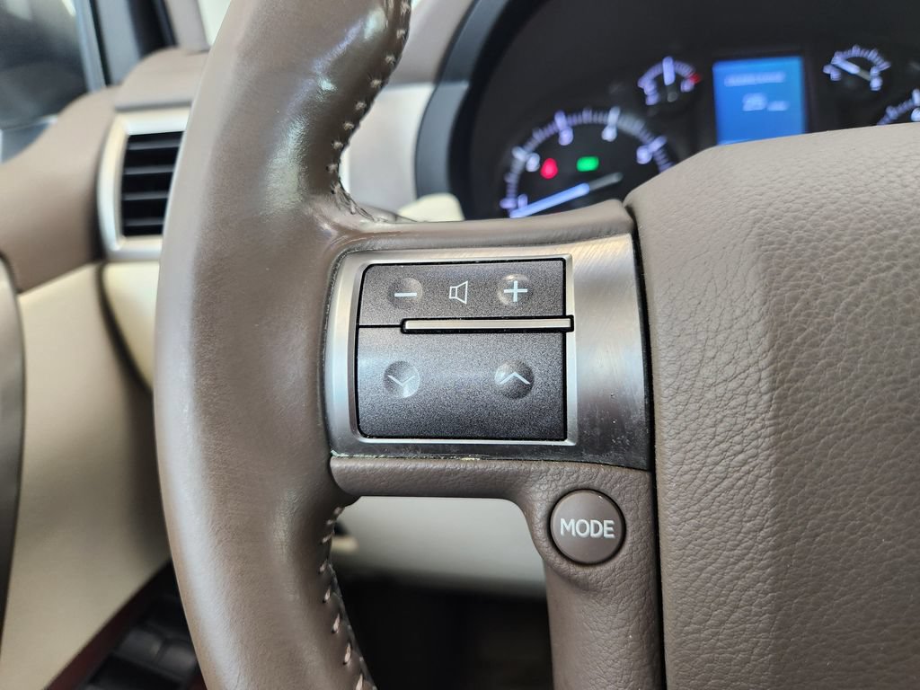 Used 2016 Lexus GX 460 w/ Premium Package AWD/4WD image 29