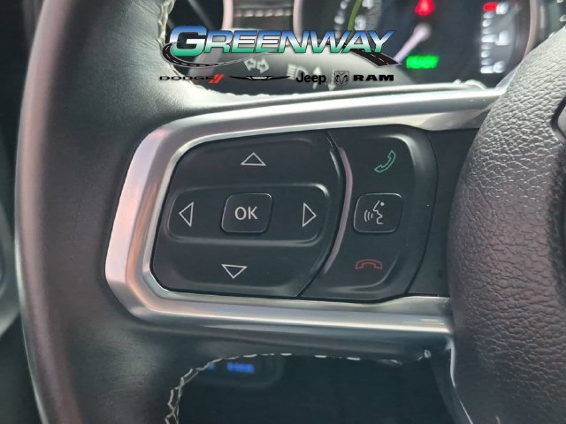 Used 2022 Jeep Wrangler Unlimited Sahara AWD/4WD image 24