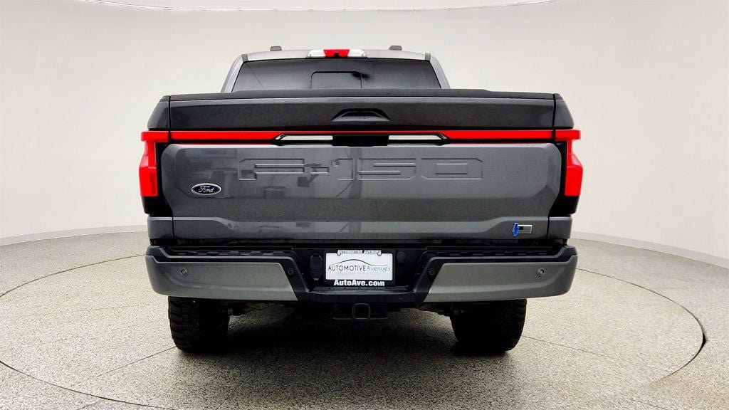 Used 2022 Ford F150 Lightning Lariat AWD/4WD image 6