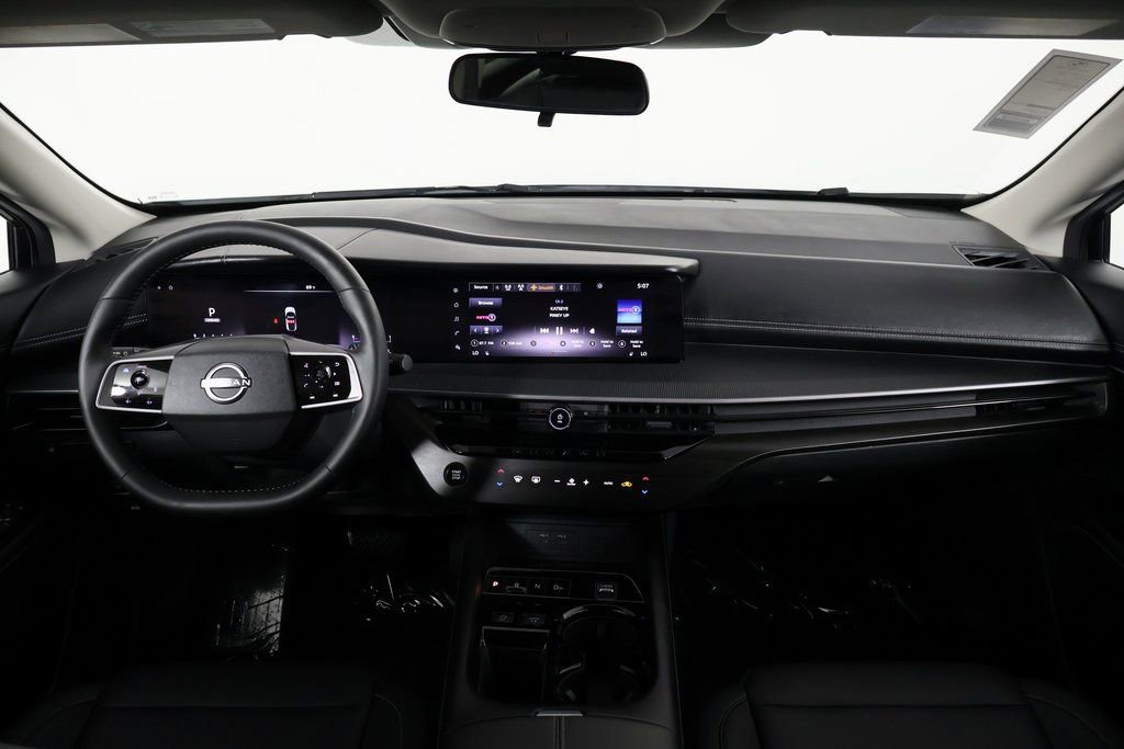 Used 2025 Nissan Murano SV FWD image 8