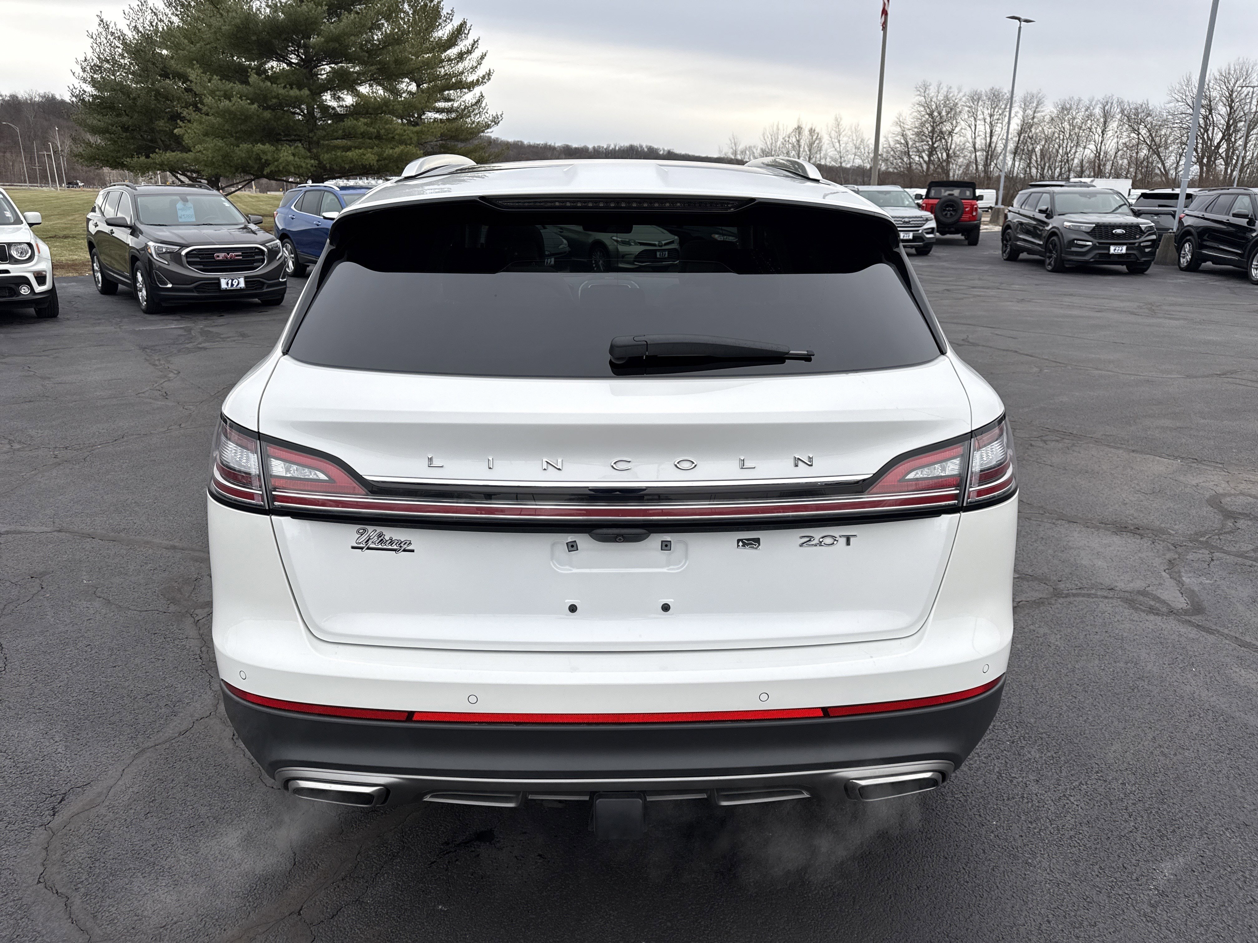 Used 2020 Lincoln Nautilus Reserve w/ Equipment Group 201A image 4