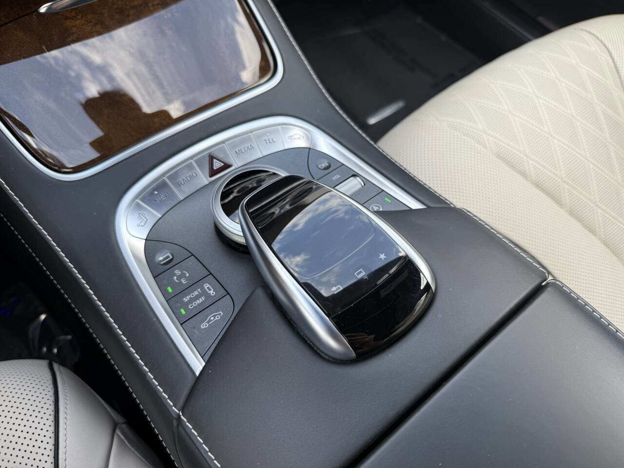 Used 2015 Mercedes-Benz S 550 4MATIC Sedan image 29