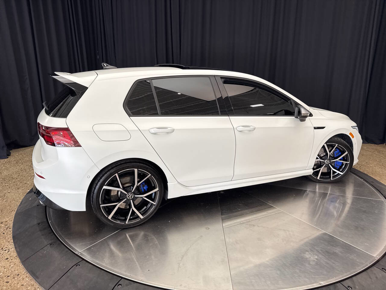 Used 2024 Volkswagen Golf R image 10
