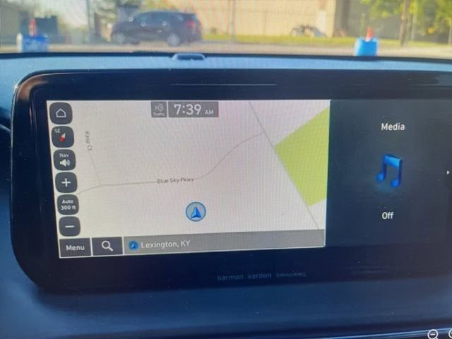 Used 2022 Hyundai Santa Fe SEL w/ Convenience + Premium Package image 11