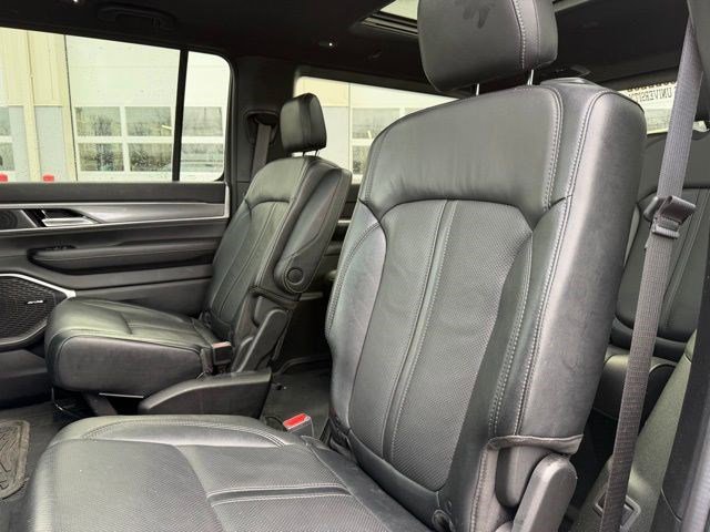 Used 2022 Jeep Wagoneer Series III image 21