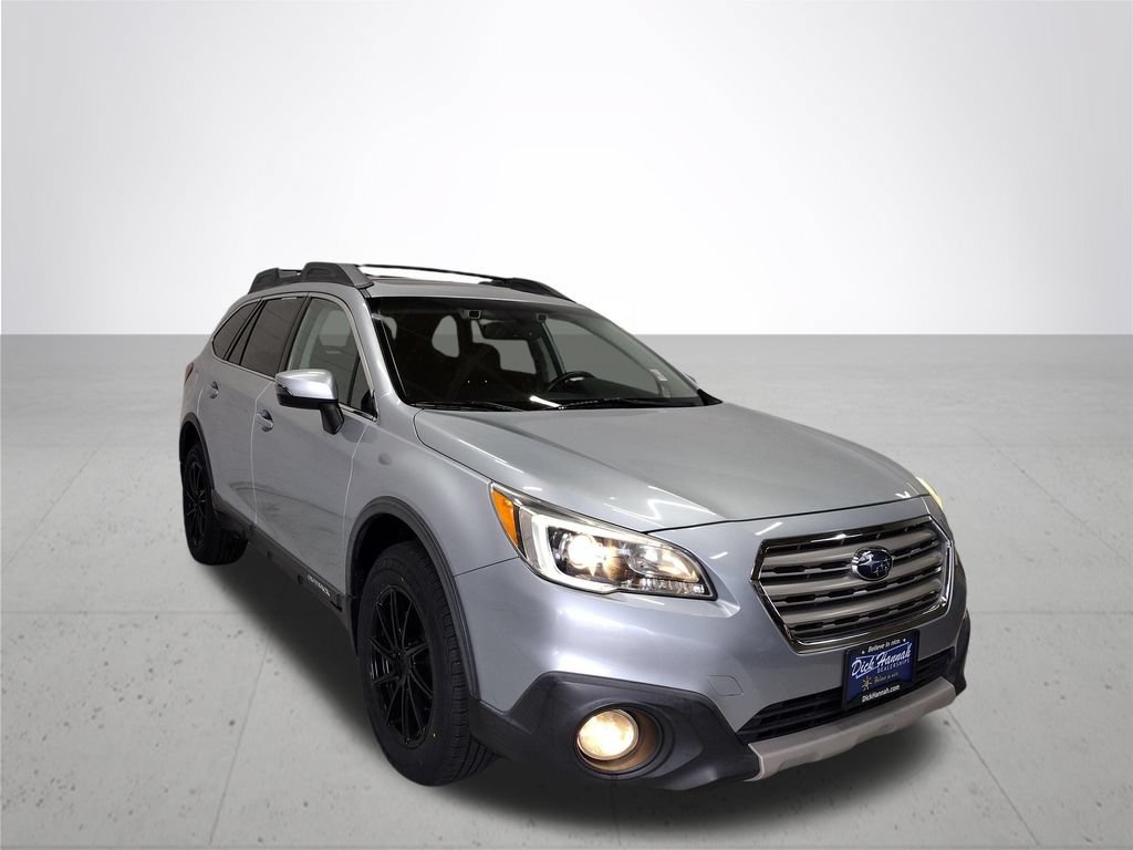 Used 2015 Subaru Outback 2.5i Limited AWD/4WD image 4