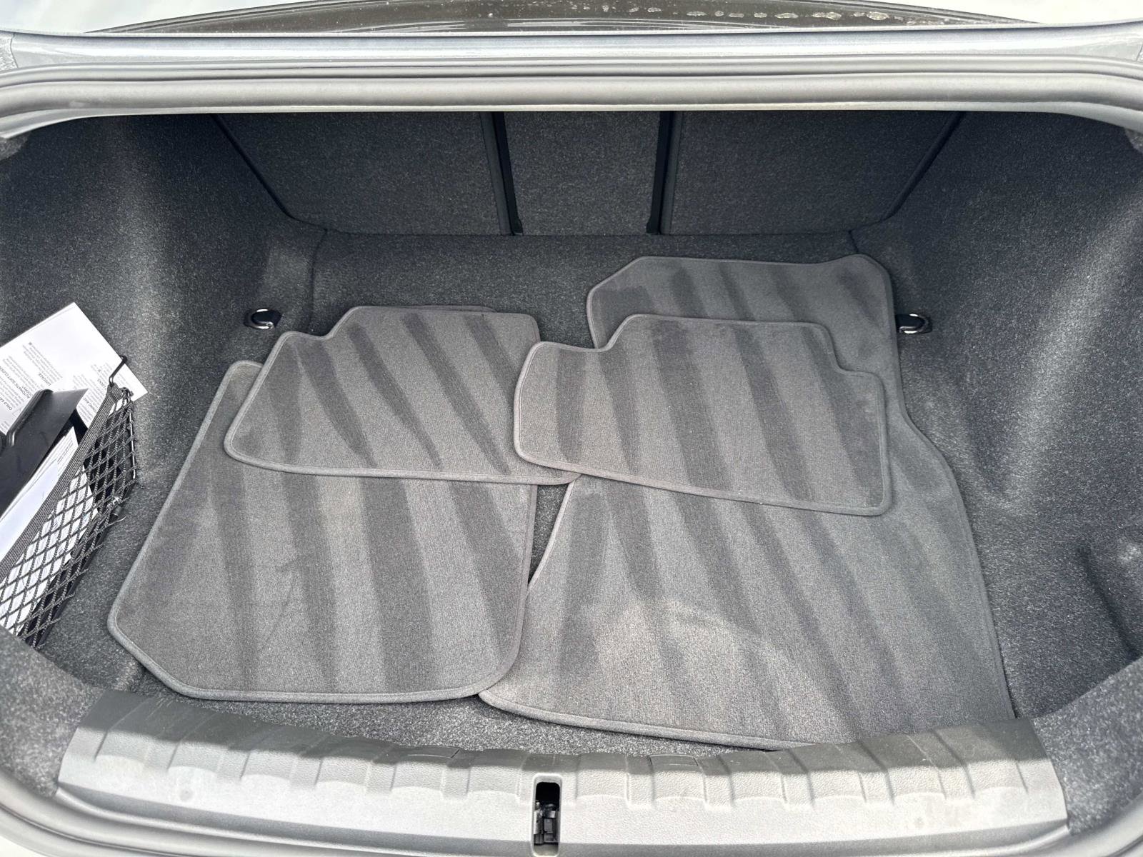 Used 2025 BMW 230i Coupe image 5