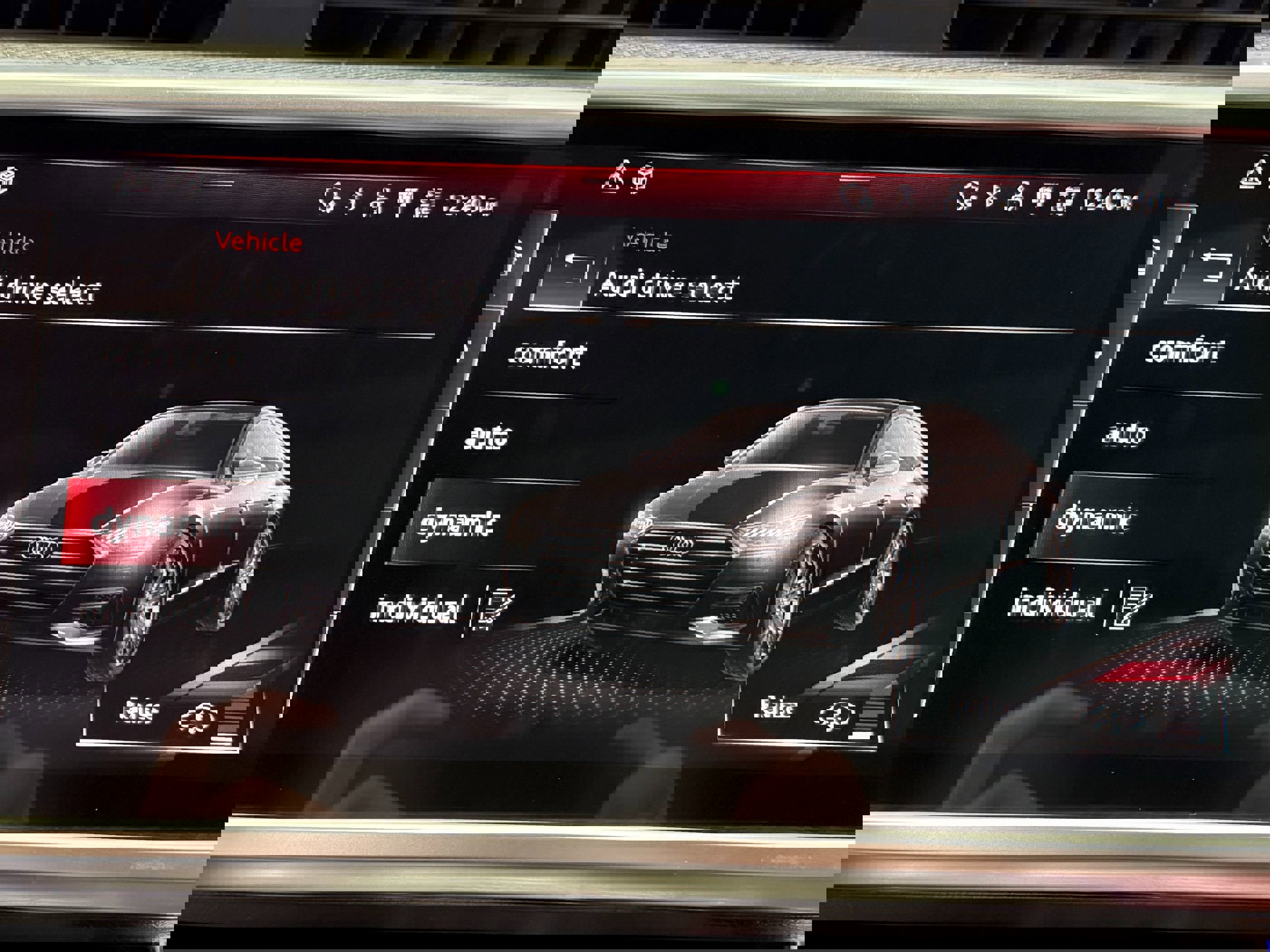 Used 2022 Audi S7 Premium Plus w/ S Sport Package image 30