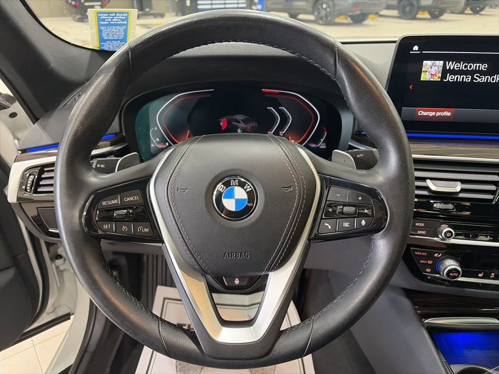 Used 2023 BMW 530i xDrive w/ Convenience Package image 5