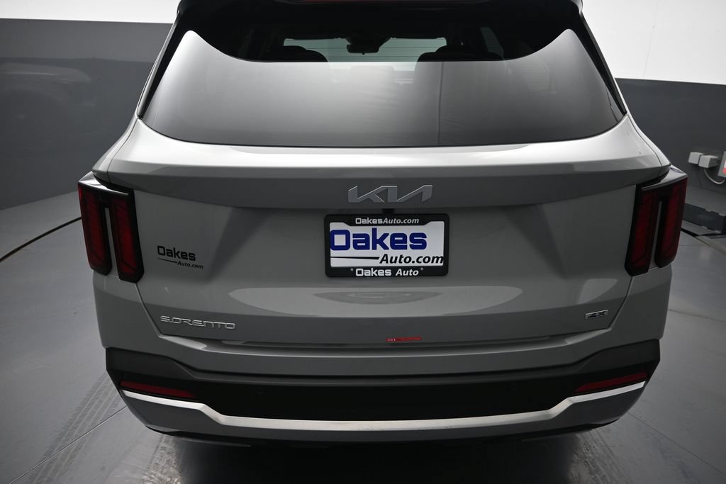 Certified 2026 Kia Sorento S AWD/4WD image 33