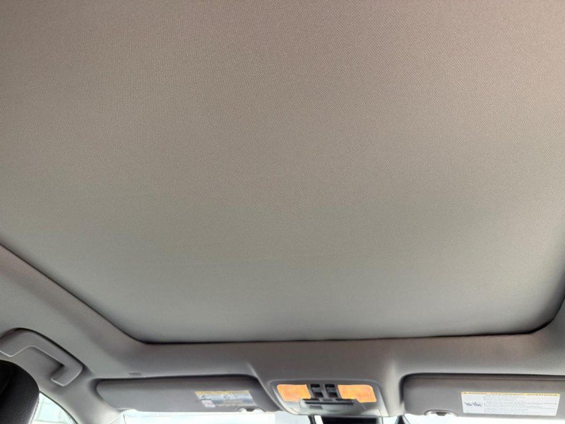 Used 2019 Toyota Highlander Limited Platinum AWD/4WD image 16