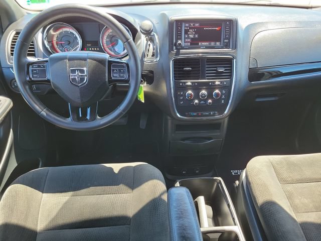 Used 2016 Dodge Grand Caravan SE FWD image 16