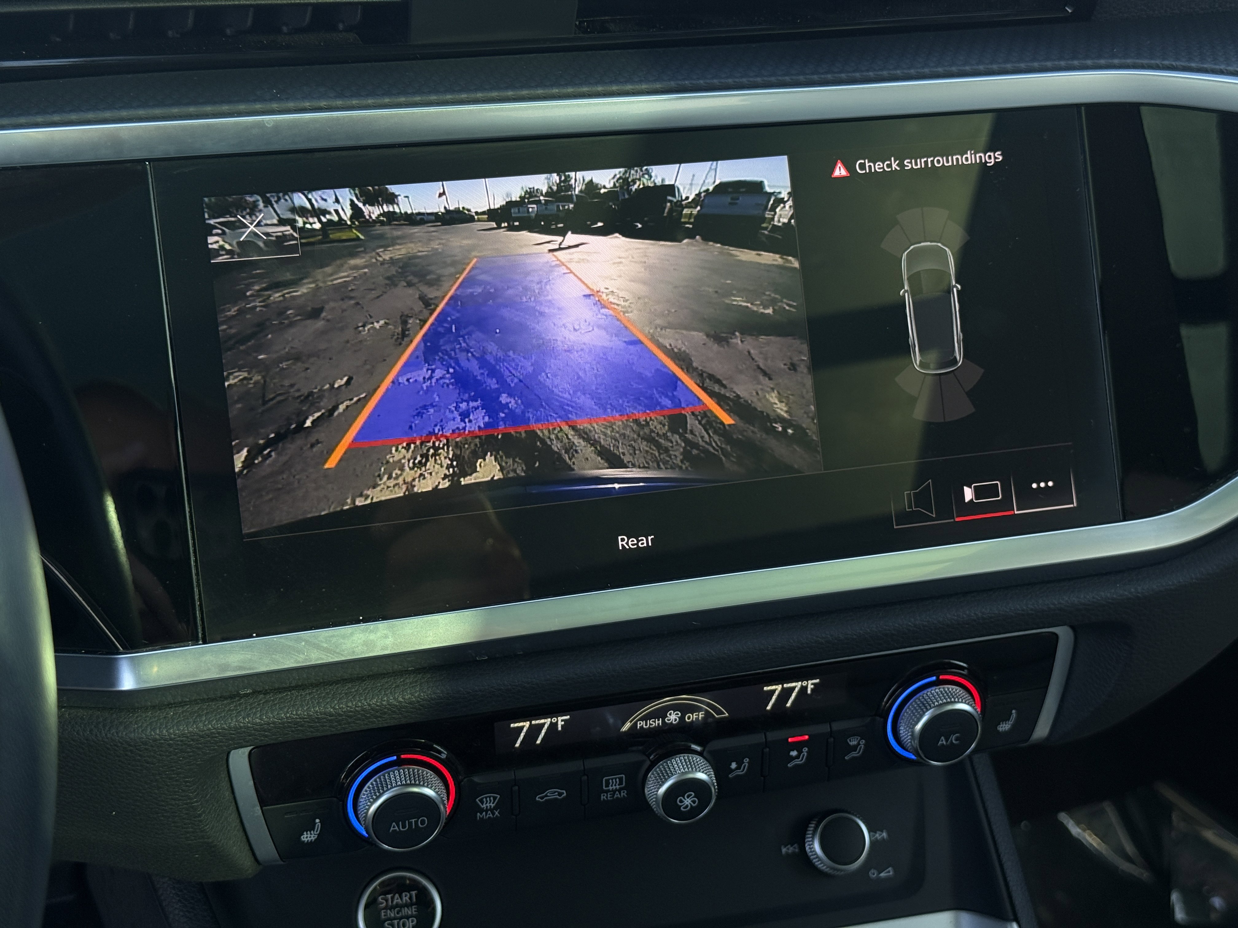 Used 2024 Audi Q3 2.0T Premium w/ Convenience Package image 21