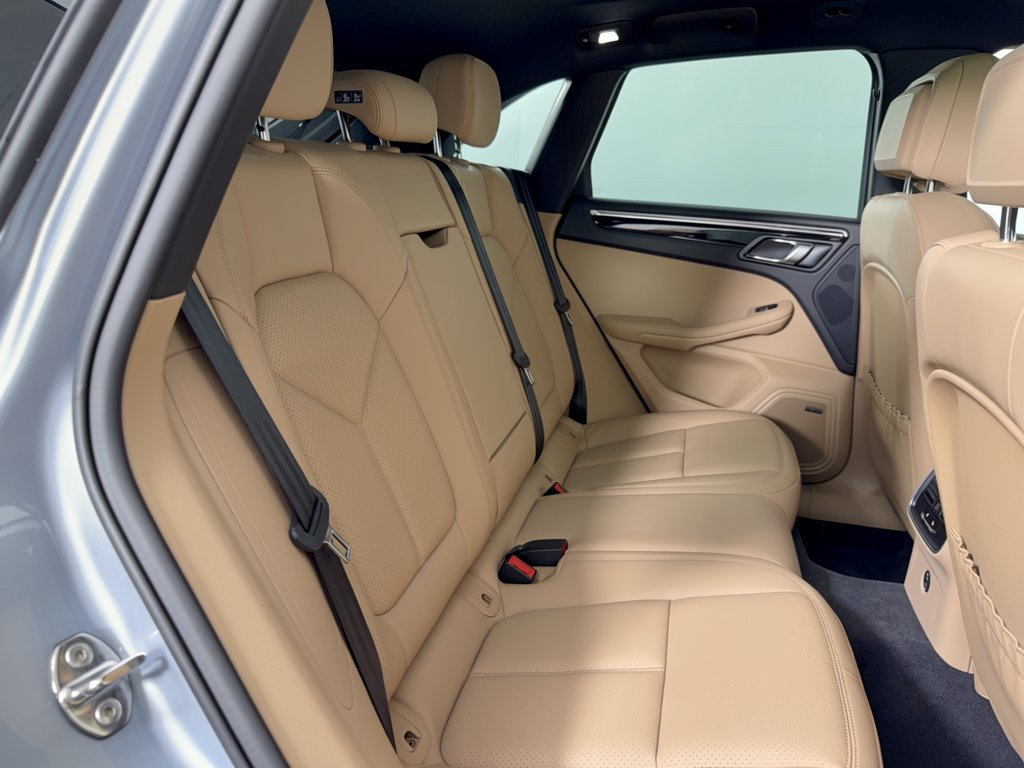 New 2026 Porsche Macan AWD/4WD image 29
