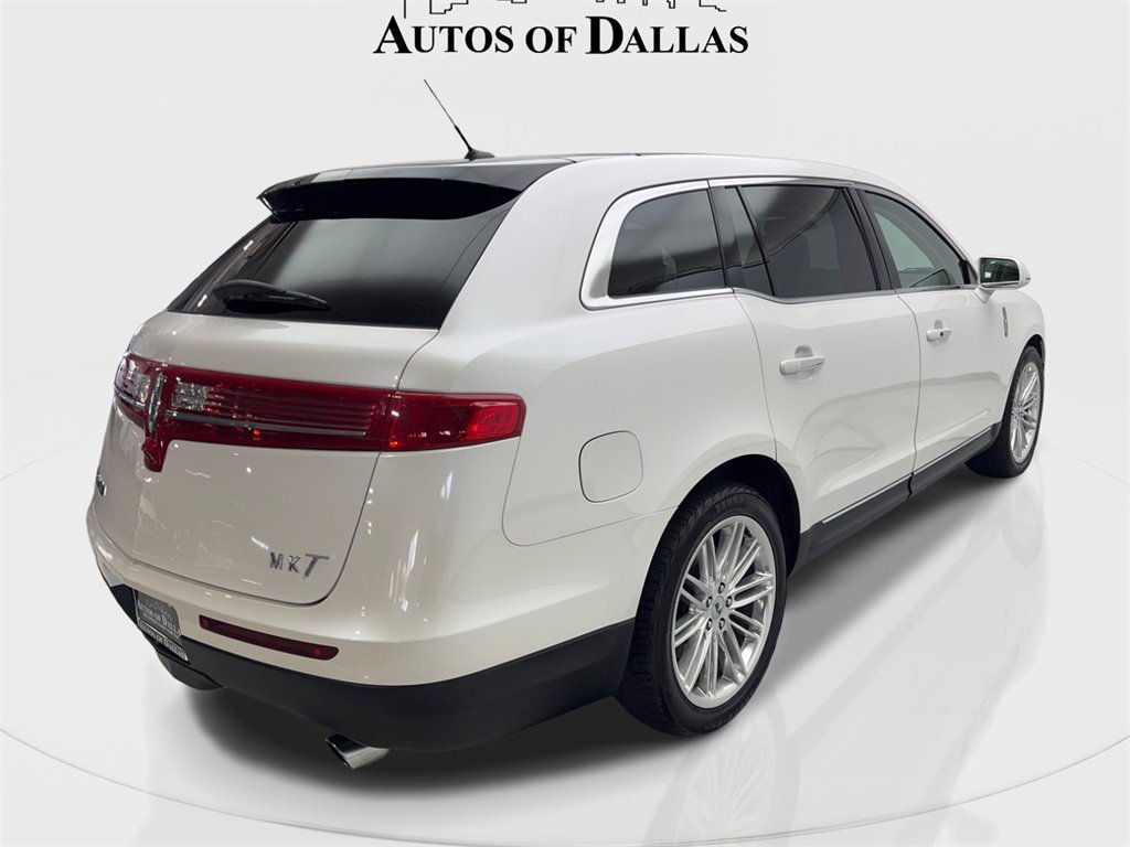 Used 2019 Lincoln MKT AWD image 6