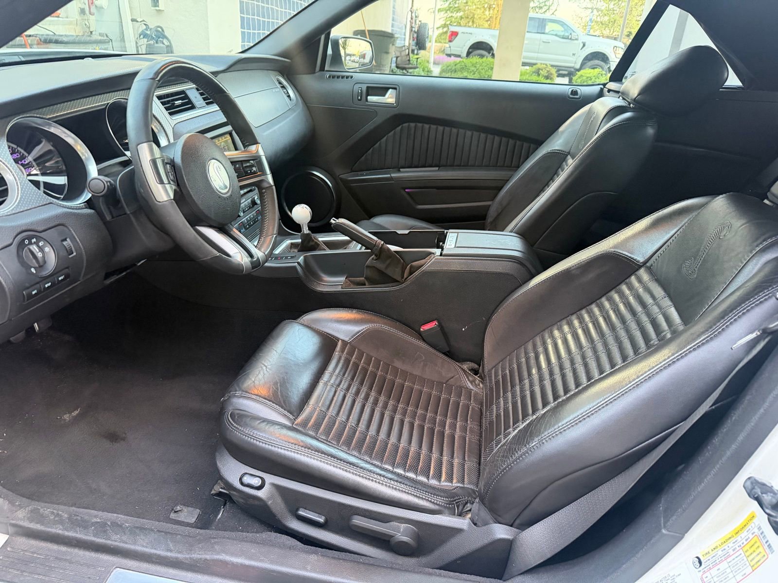 Used 2010 Ford Mustang Shelby GT500 image 10