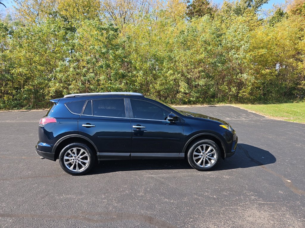 Used 2017 Toyota RAV4 Limited AWD/4WD image 8
