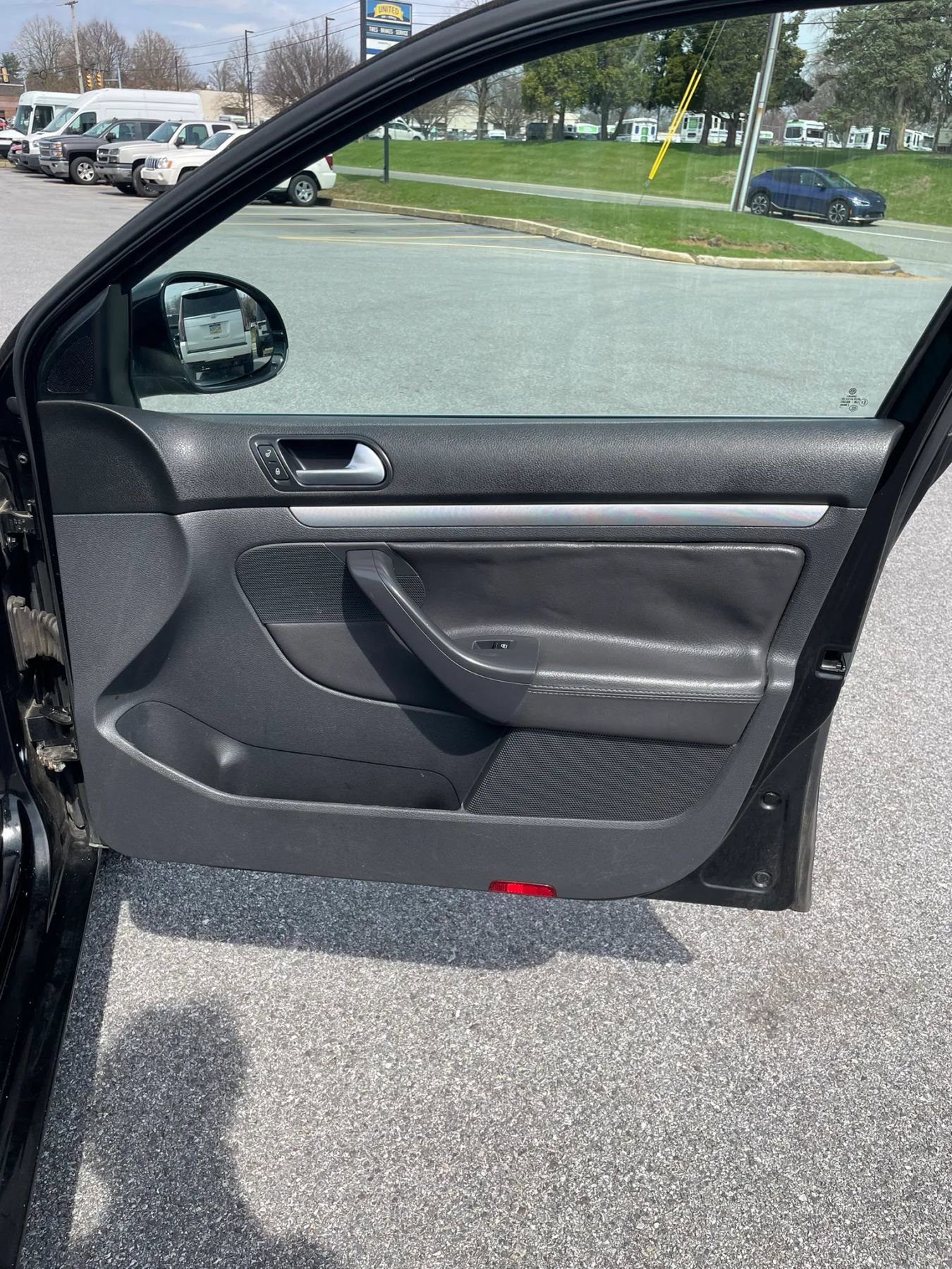 Used 2008 Volkswagen Jetta SE image 26