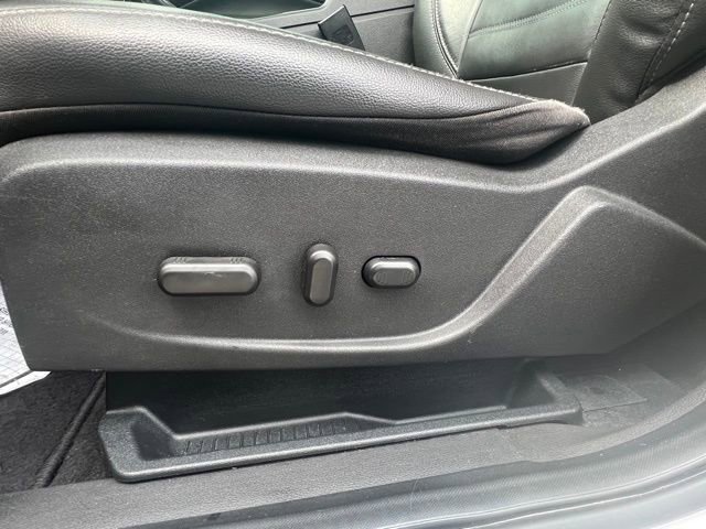 Used 2018 Ford Escape Titanium image 11