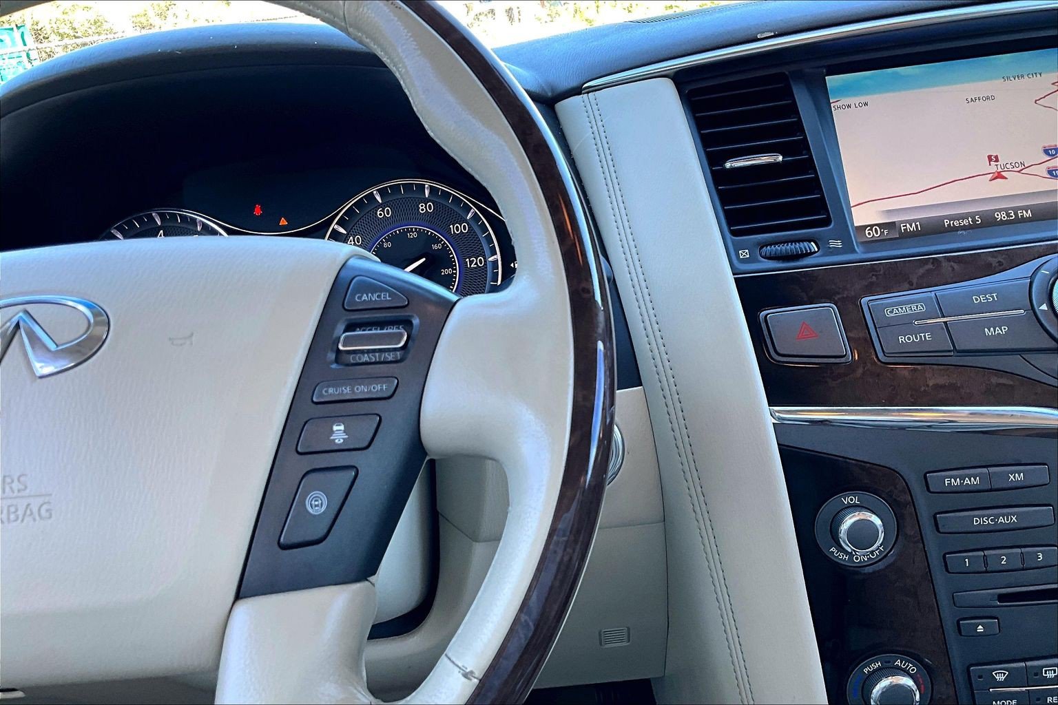 Used 2011 INFINITI QX56 4WD w/ Deluxe Touring Pkg image 20