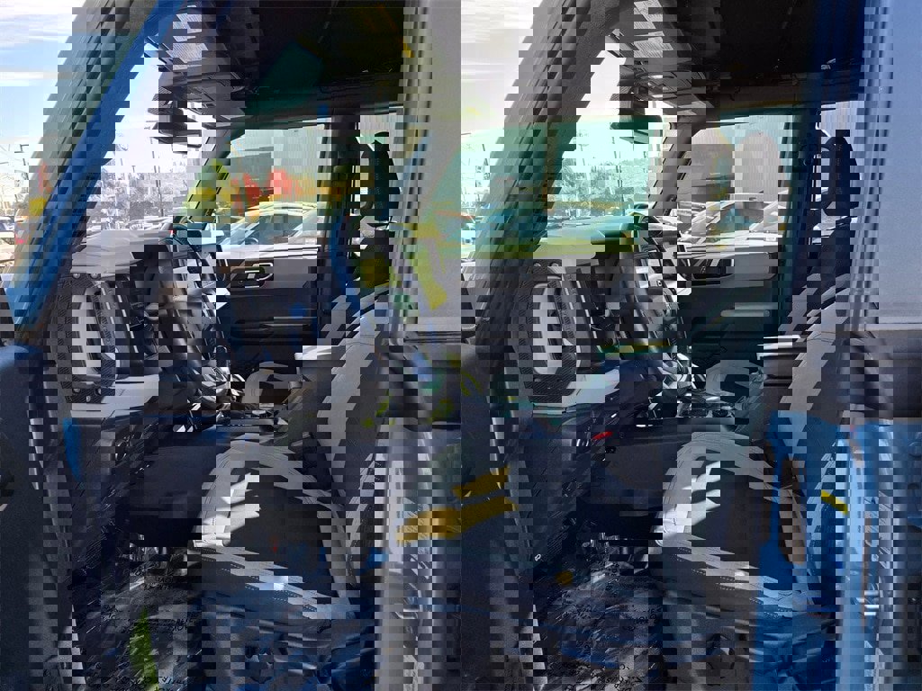 Used 2021 Ford Bronco Big Bend image 12