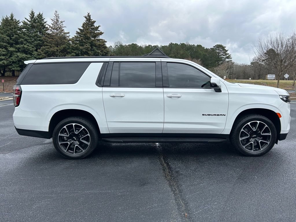 Used 2022 Chevrolet Suburban RST w/ Luxury Package AWD/4WD image 27