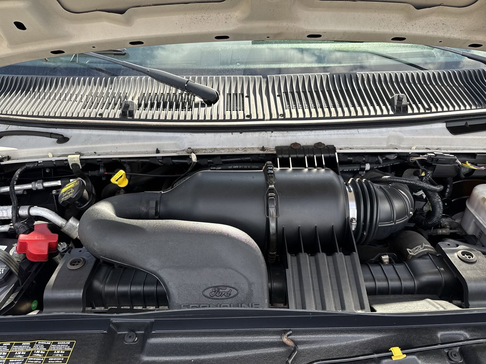 Used 2011 Ford E-250 and Econoline 250 w/ Commercial Cargo Van Pkg image 17