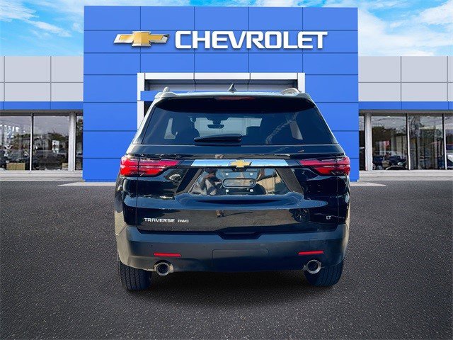Certified 2023 Chevrolet Traverse LT w/ Rear Camera Mirror Package image 4