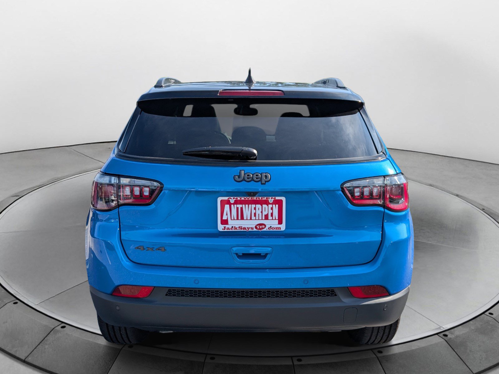 New 2025 Jeep Compass Limited w/ Sun & Sound Group AWD/4WD image 4