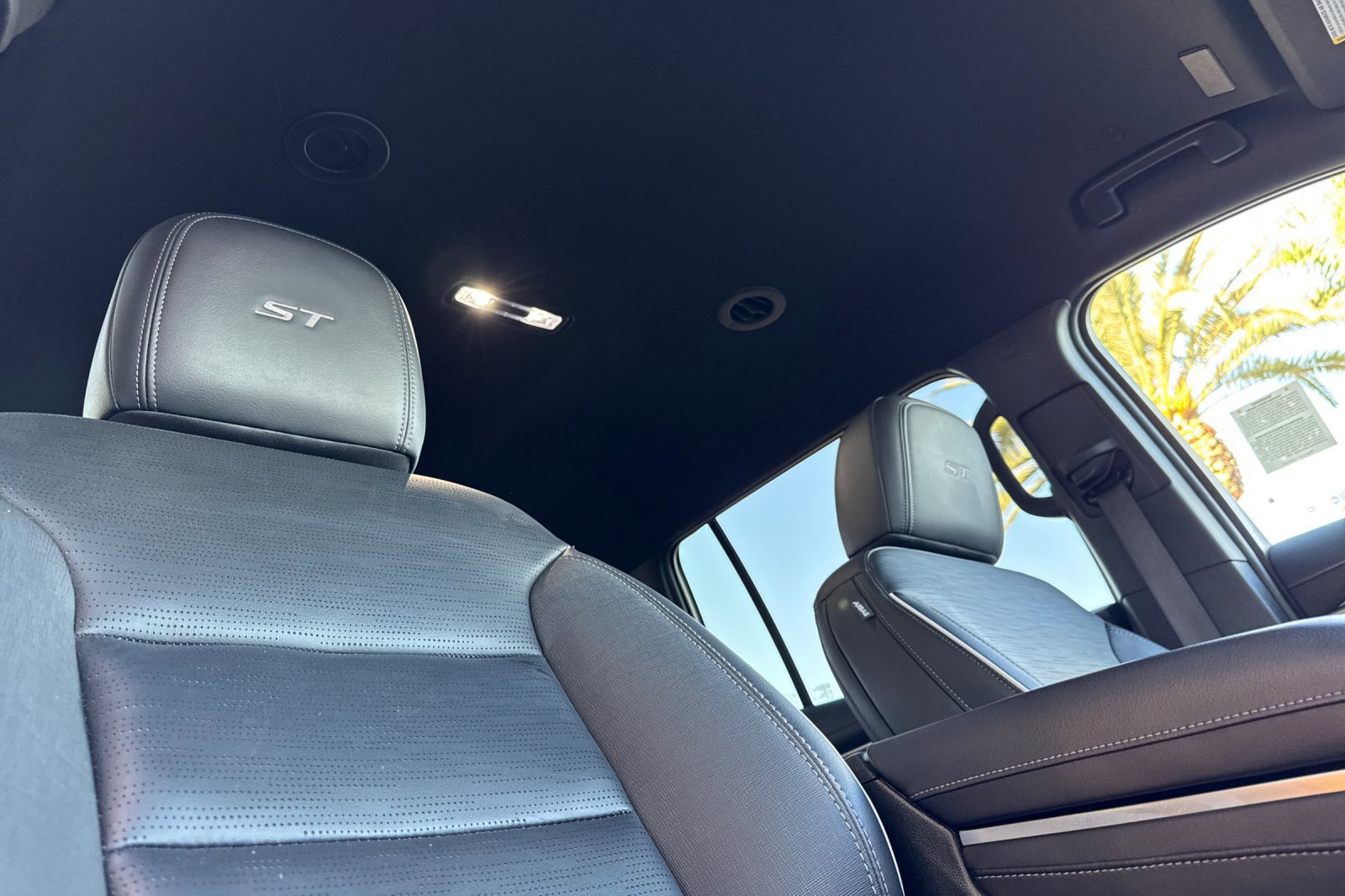 Certified 2025 Buick Enclave Sport Touring FWD image 19