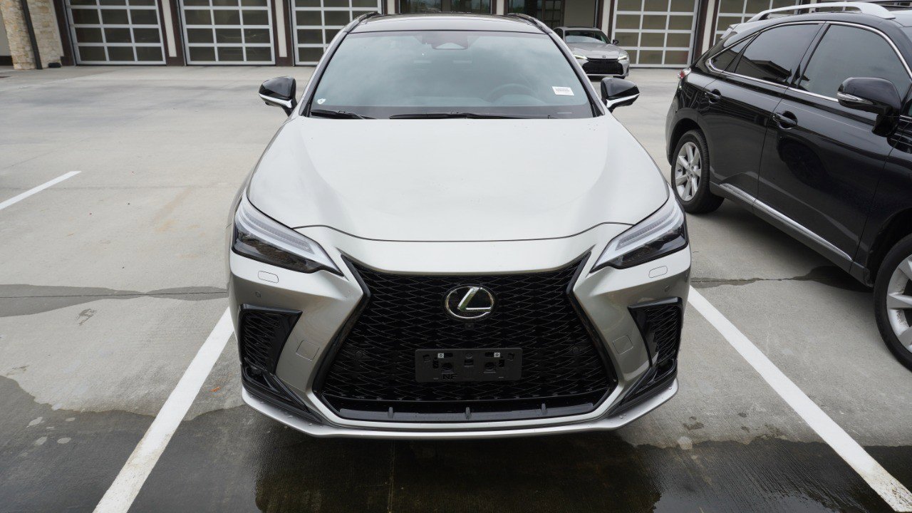 Used 2026 Lexus NX 350 F Sport AWD/4WD image 2