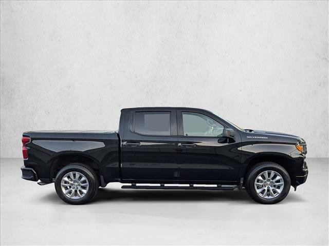 Used 2025 Chevrolet Silverado 1500 Custom image 4
