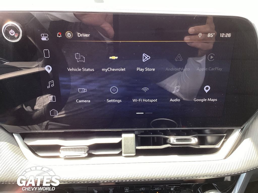 Used 2026 Chevrolet Equinox LT FWD image 3