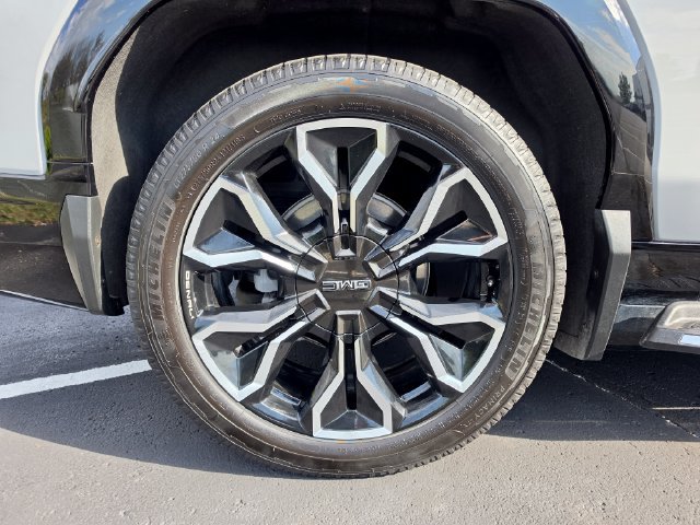 Used 2024 GMC Sierra EV Denali AWD/4WD image 6