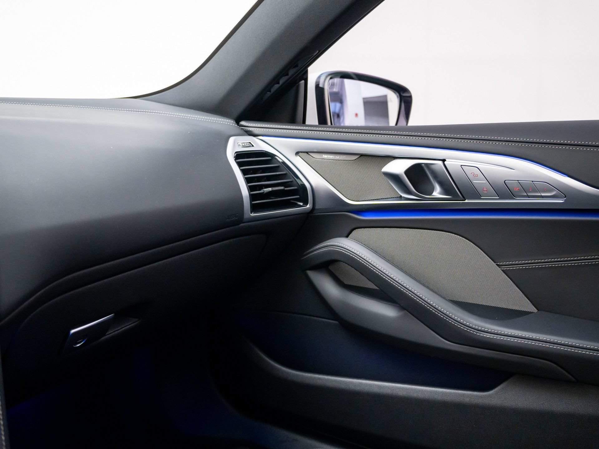 Certified 2025 BMW 840i xDrive AWD/4WD image 27