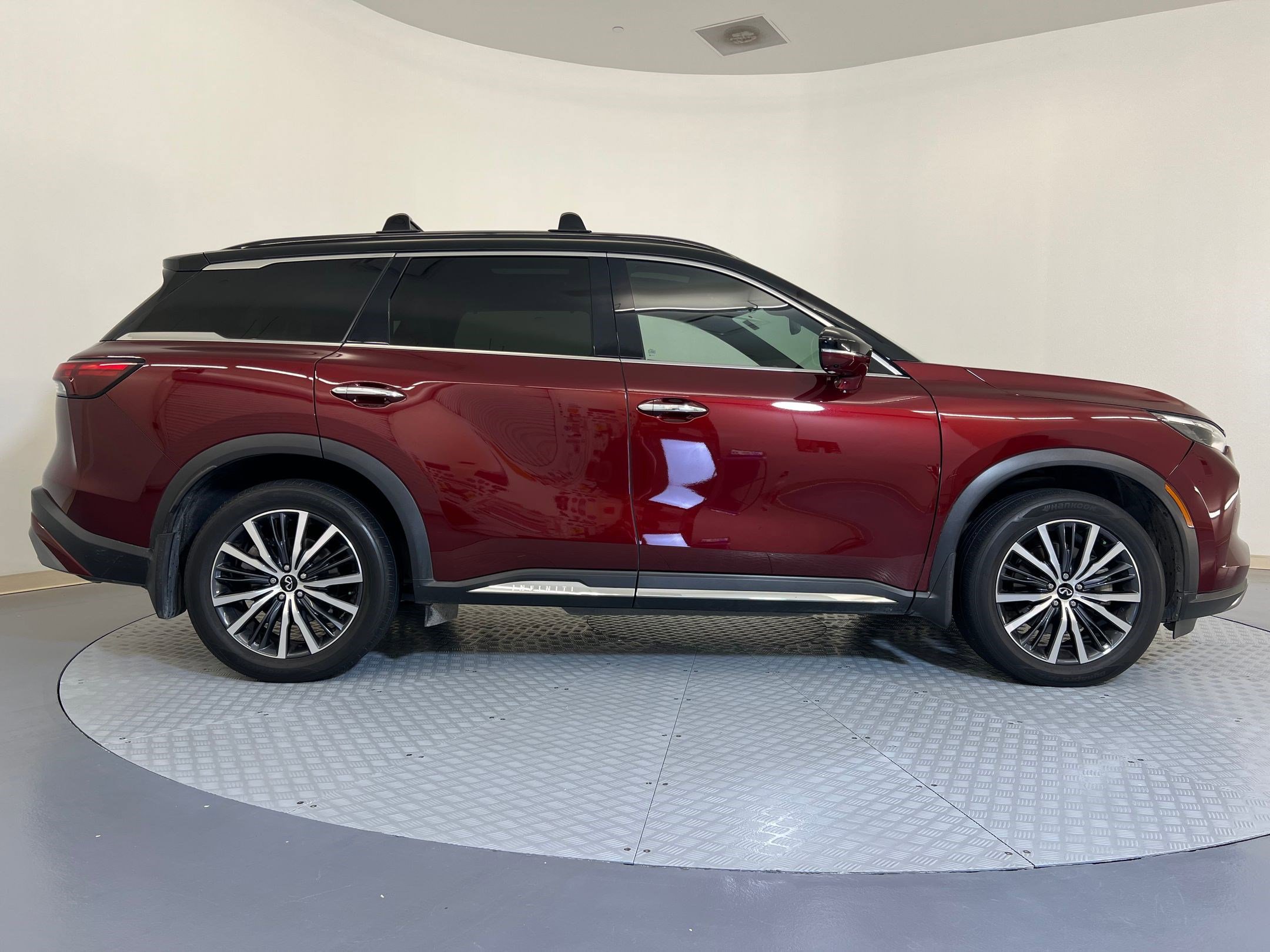 Used 2024 INFINITI QX60 Autograph w/ Cargo Package image 7