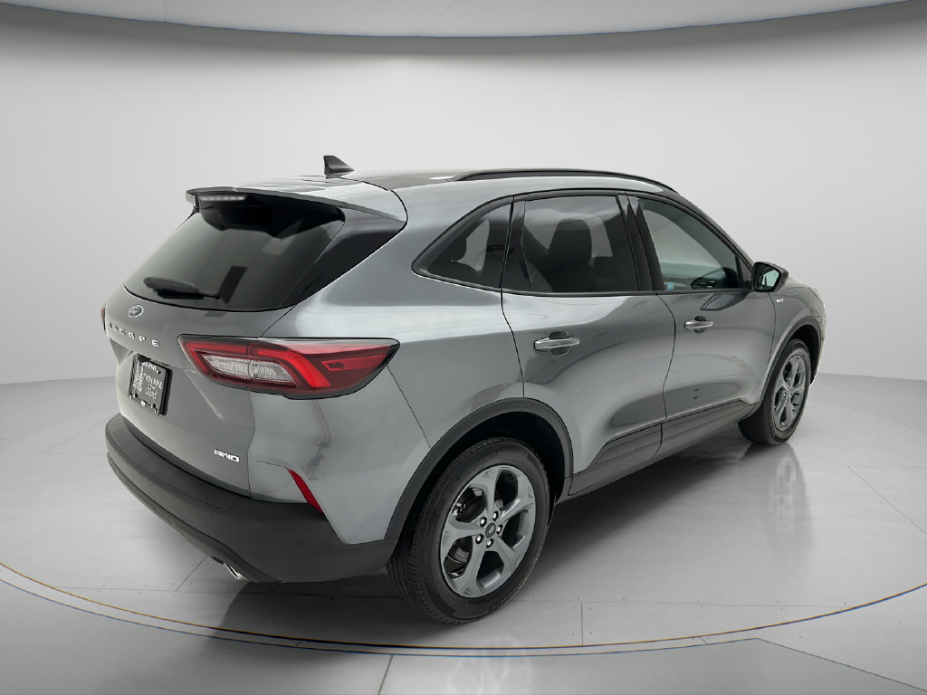 Used 2025 Ford Escape ST-Line AWD/4WD image 5