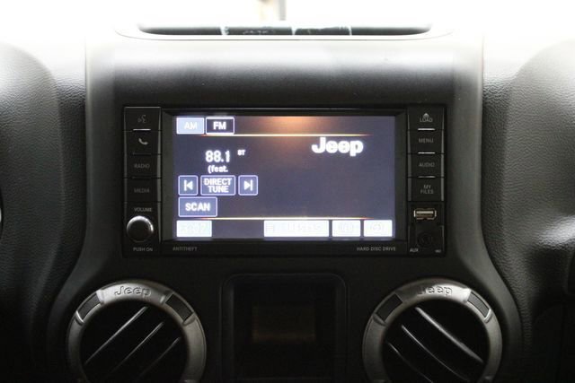 Used 2016 Jeep Wrangler Unlimited Sport image 23