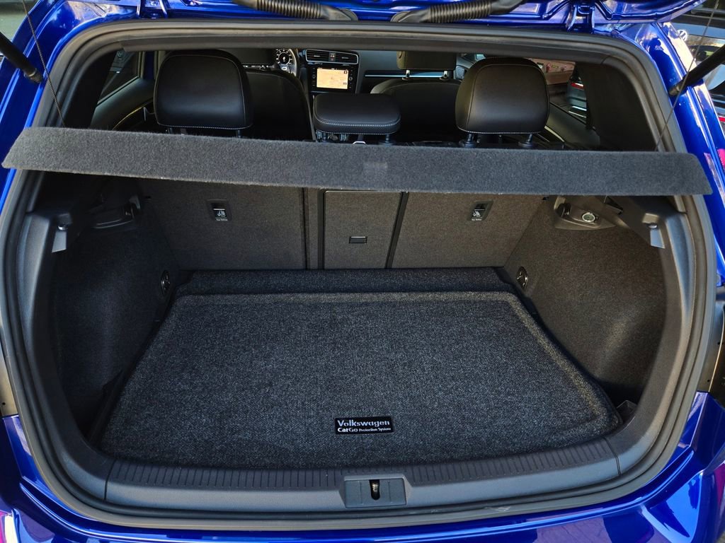 Used 2019 Volkswagen Golf R 4-Door image 32