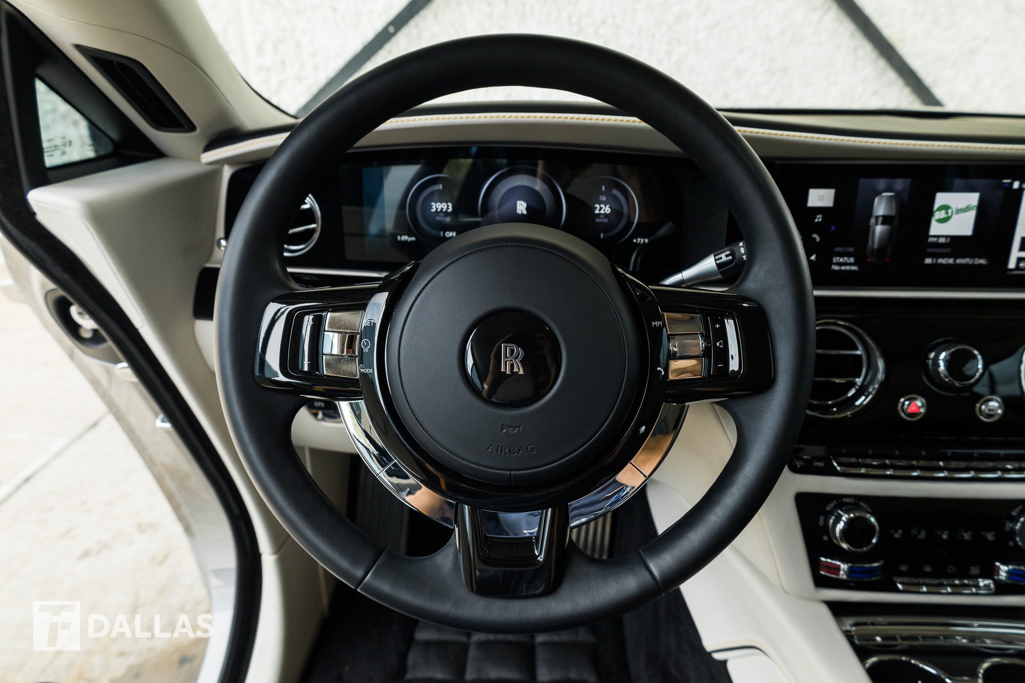 Used 2024 Rolls-Royce Spectre w/ Spectre Launch Package AWD/4WD image 25